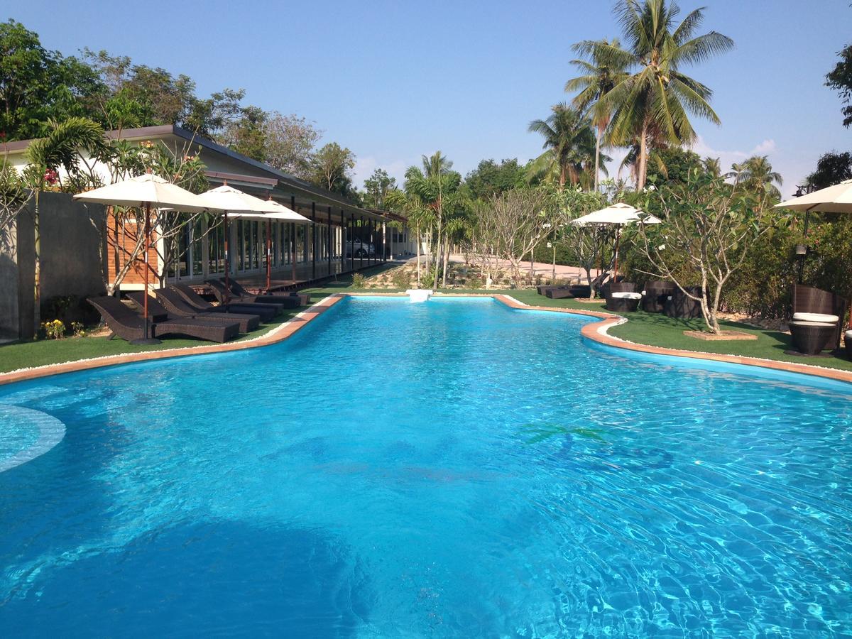 Check In And Chill Out Hotel Ban Laem Sok Екстериор снимка